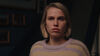 Bilde fra filmen Gjensyn hvor vi ser ansiktet til en jente som ser opprørt ut.
